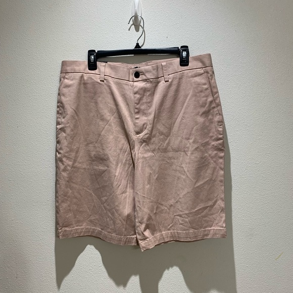 Banana Republic Men's 11" Emerson Short Light Pink Size 35 NWT - Picture 1 of 9